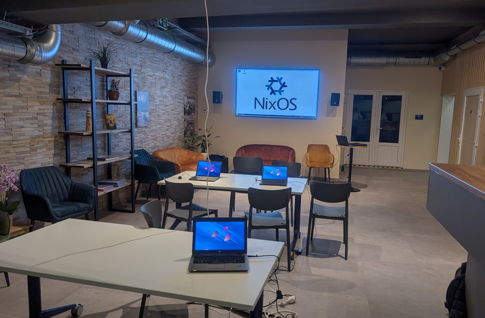 The venue, before the talks, the pizza and the conversations