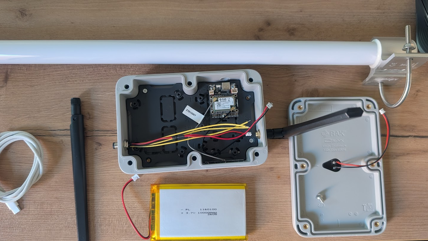 The Reticulum roof node being assembled with a 10000mAh battery